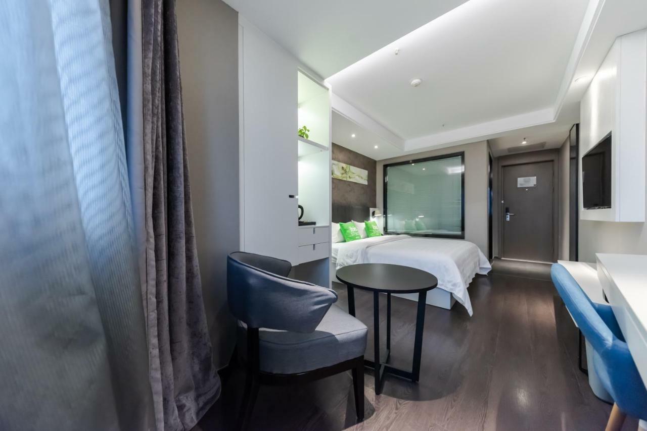 Ibis Styles Suzhou Nanmen Metro Station Hotel Экстерьер фото