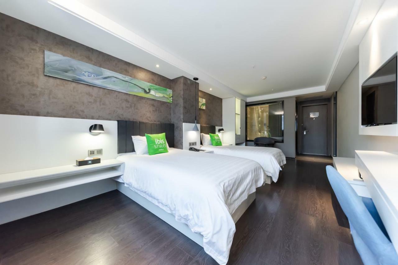 Ibis Styles Suzhou Nanmen Metro Station Hotel Экстерьер фото